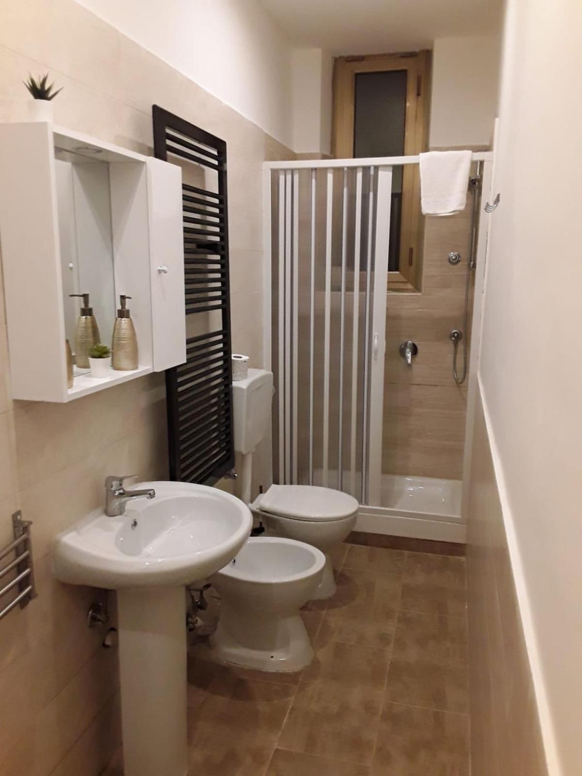 רומא Monia Coliseum Apartment מראה חיצוני תמונה