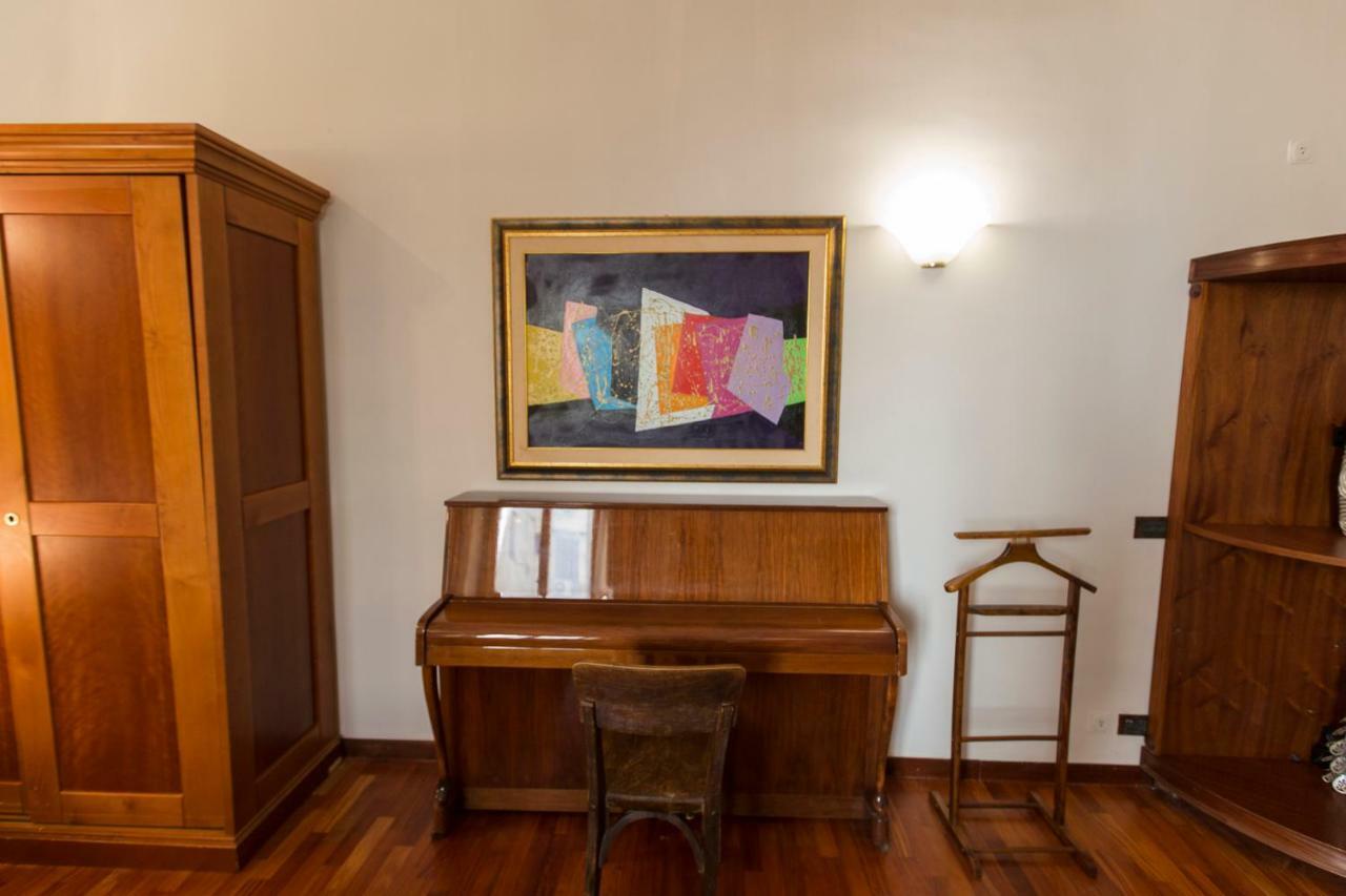 רומא Monia Coliseum Apartment מראה חיצוני תמונה